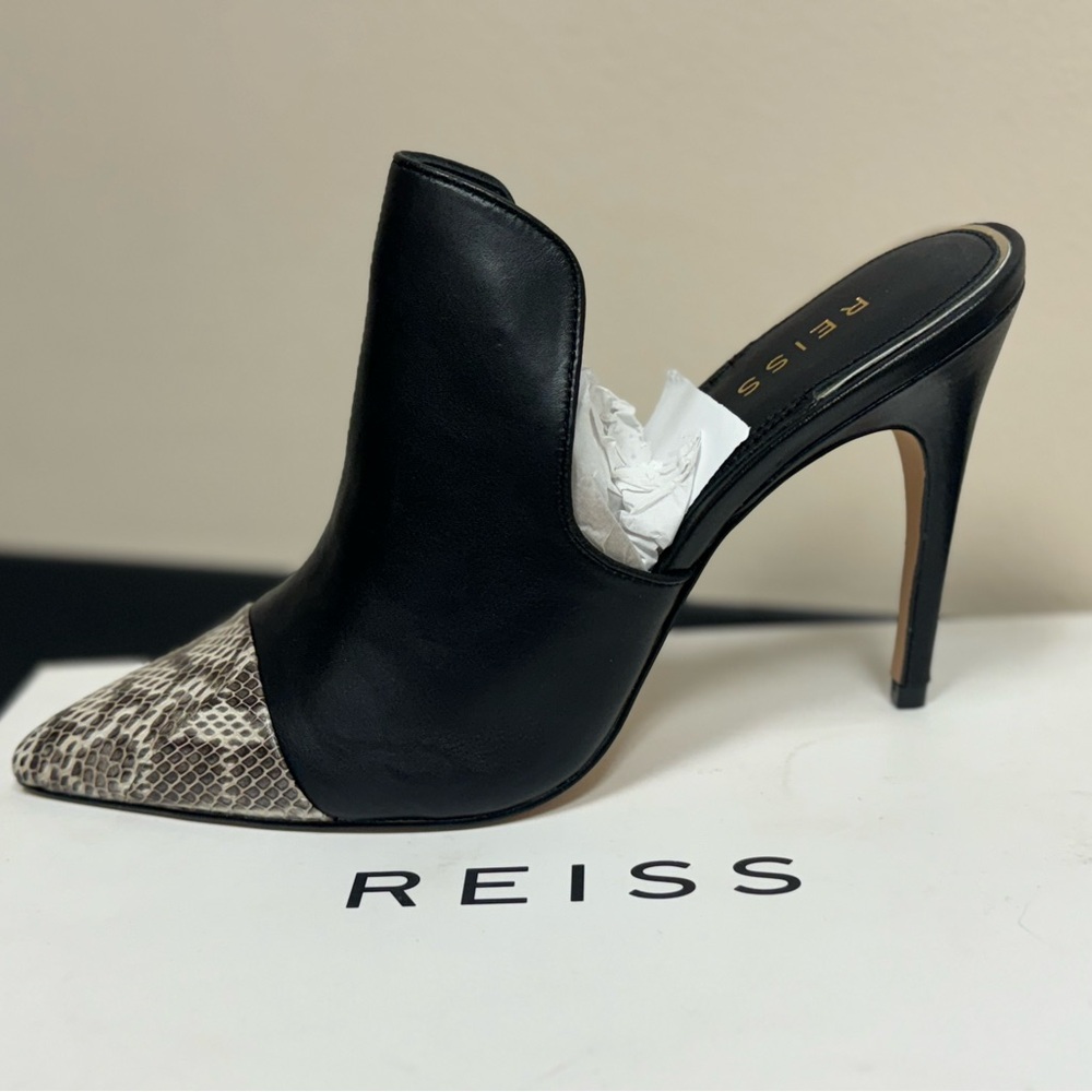 Spark heeled mule with toe cap - Snakeskin